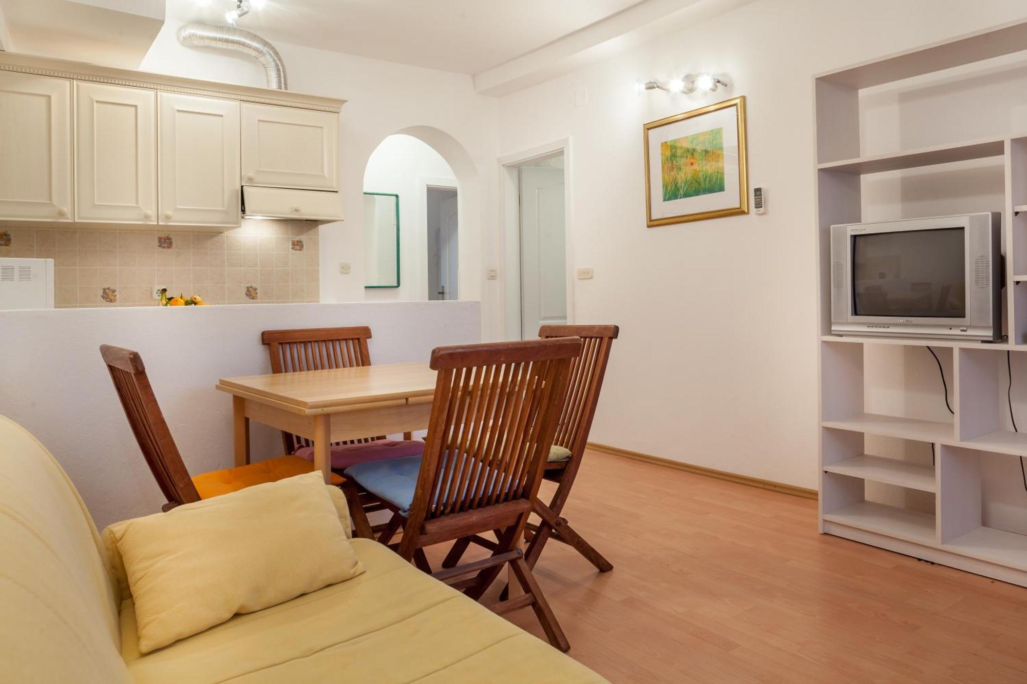 Apartments Leut 80M From The Sea Podgora Δωμάτιο φωτογραφία